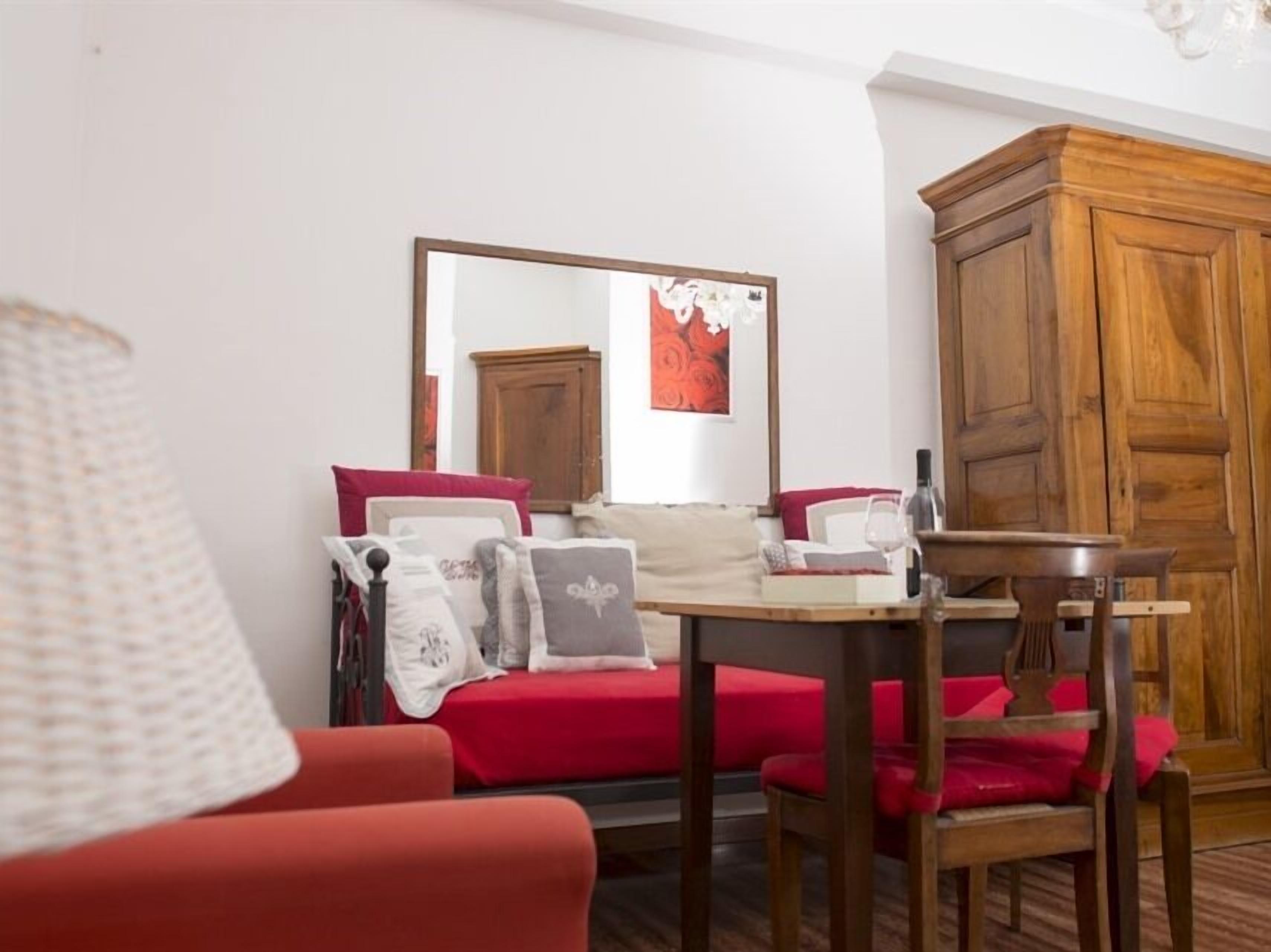 Le Fate Apartments — Photos 2